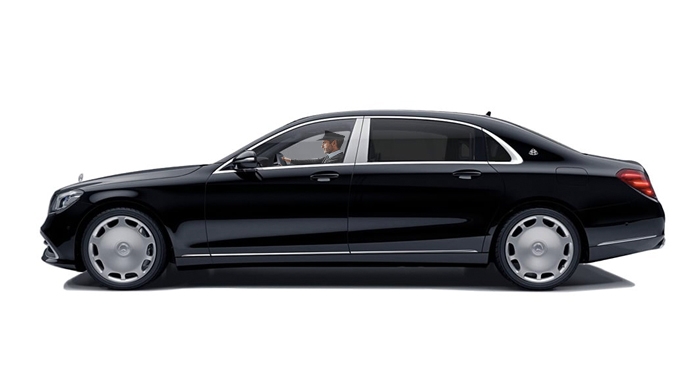 Booking Mercedes Benz S560 Maybach with Driver chauffeur service