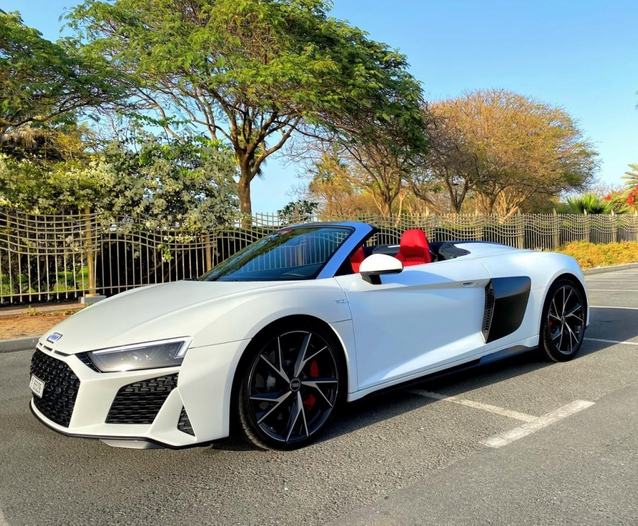 Audi R8 Spyder 2021 for rent in Dubai