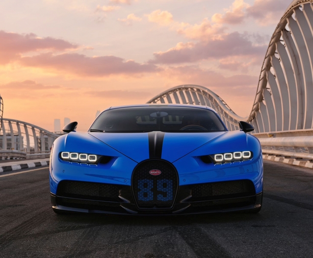 Carte d'anniversaire personnalisée voiture de course Bugatti ANY AGE, bleu  -  France