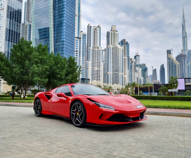 Ferrari F8 Tributo 2022 for rent in 迪拜