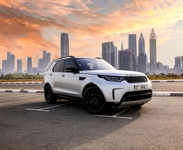 Land Rover Discovery HSE 2021 for rent in Abu Dhabi