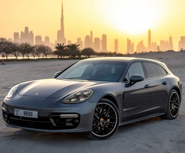 Porsche Panamera 4S 2018 for rent in 迪拜
