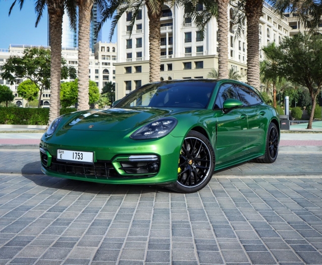 Porsche Panamera 4S E-Hybrid 2021 for rent in 迪拜