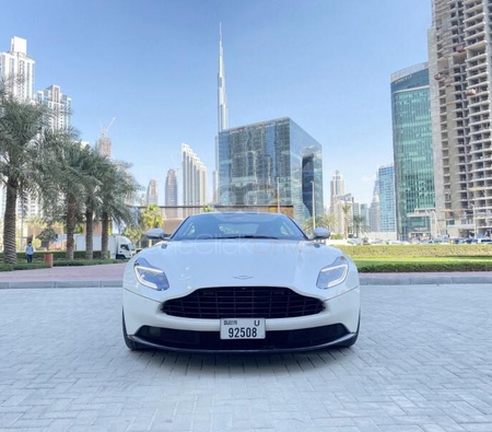 Aston Martin DB11 2018 for rent in دبي