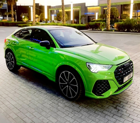 Audi RS Q3 2021 for rent in دبي