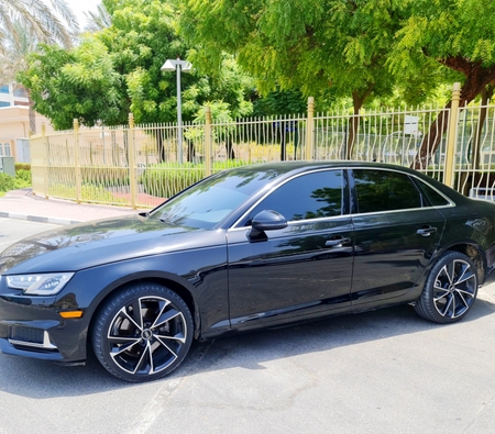 Audi A4 2020 for rent in دبي
