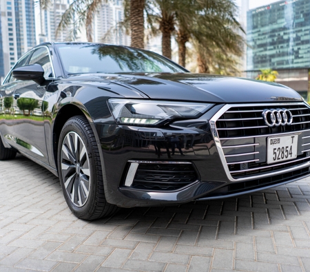 Audi A6 2020 for rent in دبي