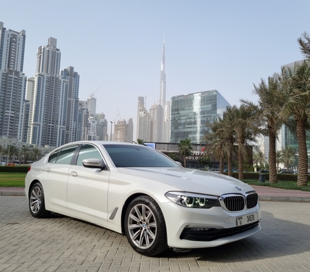 BMW 520i 2020 for rent in Abu Dabi