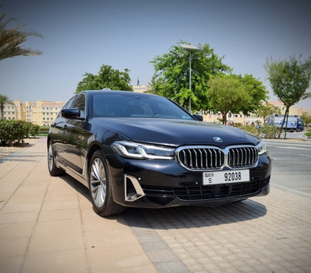 BMW 530i 2021 for rent in دبي