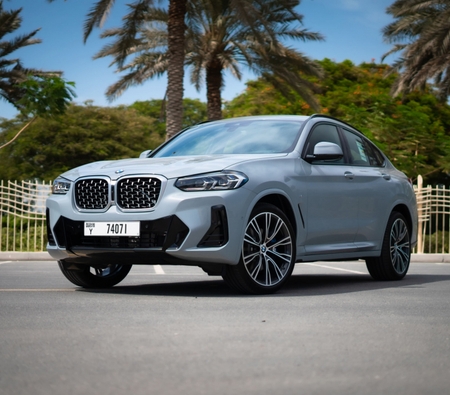 BMW X4 2022 for rent in دبي