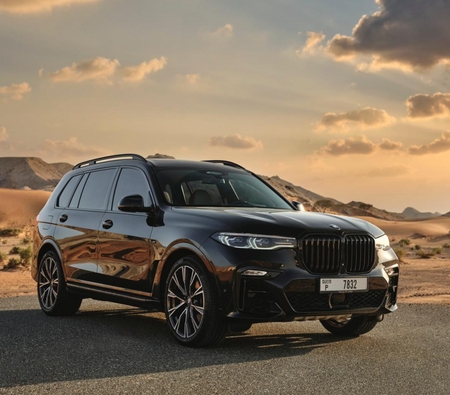 BMW X7 M-Kit 2020 for rent in 迪拜