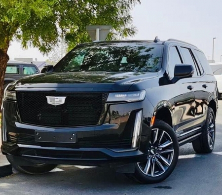 Cadillac Escalade Sport 2021 for rent in دبي