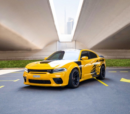 Dodge Charger Hellcat Widebody Kit V8 2018 for rent in دبي