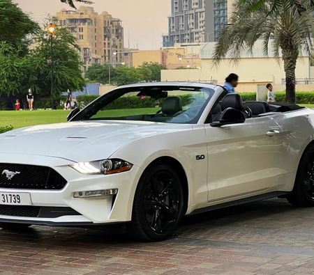 Ford Mustang GT Convertible V8 2021 for rent in دبي