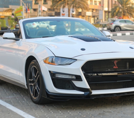 Ford Mustang EcoBoost Coupe V4 2020 for rent in دبي