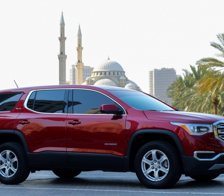 GMC Acadia 2019 for rent in دبي
