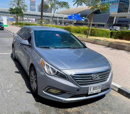 Hyundai Sonata 2016 for rent in دبي