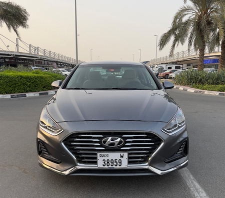 Hyundai Sonata 2019 for rent in 迪拜