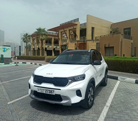 Kia Sonet 2022 for rent in دبي