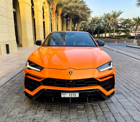 Lamborghini Urus Pearl Capsule 2021 for rent in دبي