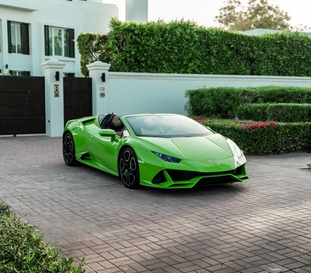 Lamborghini Huracan Evo Spyder 2022 for rent in Дубай