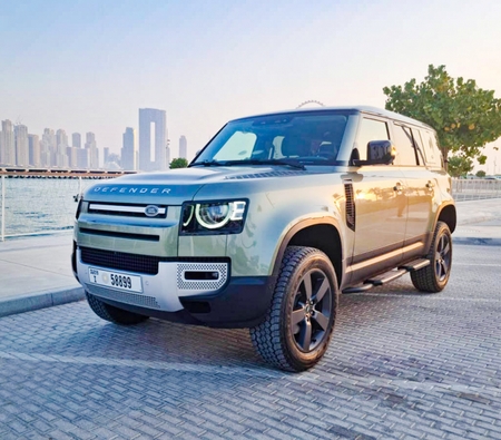 Land Rover Defender V4 2022 for rent in 迪拜