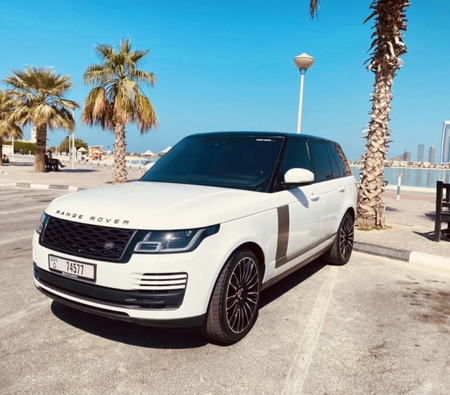 Land Rover Range Rover Vogue Supercharged 2018 for rent in دبي