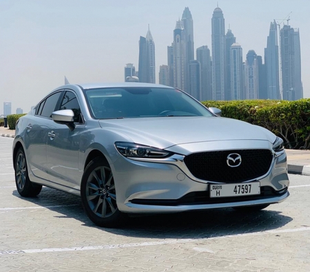 Mazda 6 2022 for rent in Dubaï
