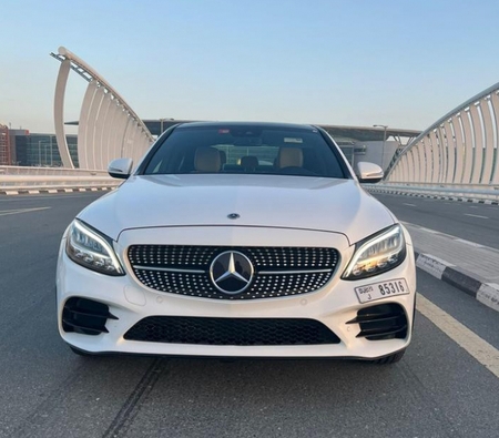 Mercedes Benz C300 2021 for rent in 迪拜