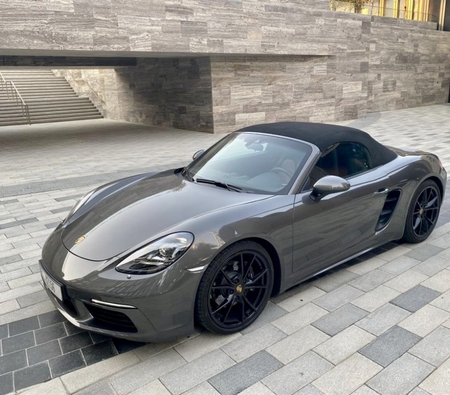 Porsche 718 Boxster S 2021 for rent in دبي