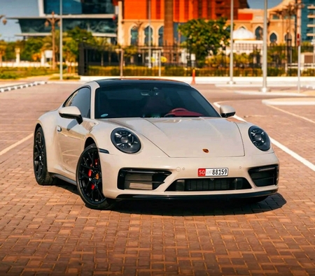 Porsche 911 Carrera 4S 2022 for rent in دبي