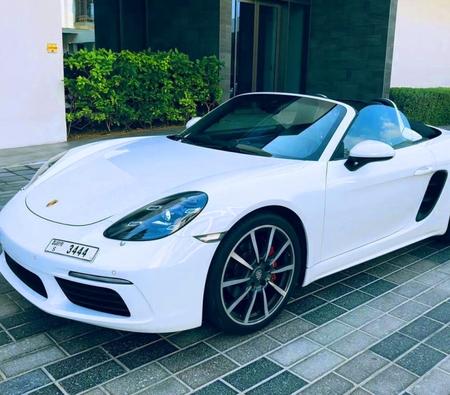 Porsche 718 Boxster S 2017 for rent in دبي