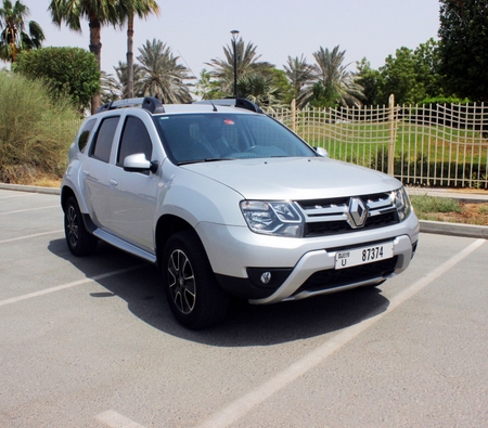 Renault Duster 4x4 2018 for rent in 阿布扎比