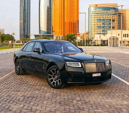 Rolls Royce Ghost Black Badge 2022 for rent in دبي