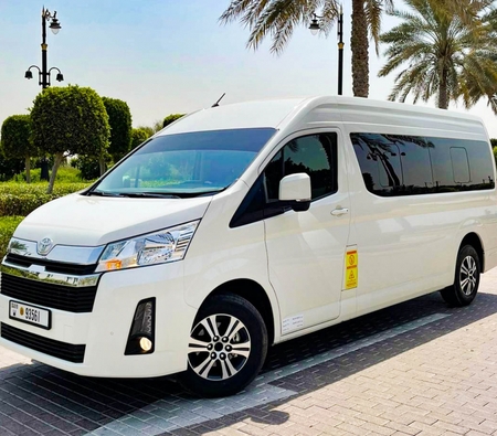 Toyota Hiace 13 Seater 2021 for rent in دبي