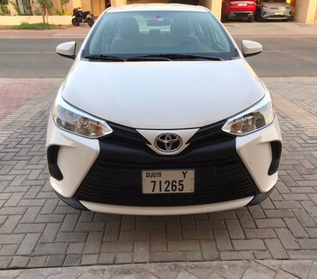 Toyota Yaris 2022 for rent in دبي