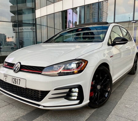 Volkswagen Golf 2021 for rent in دبي