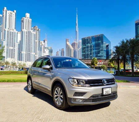 Volkswagen Tiguan 2020 for rent in دبي
