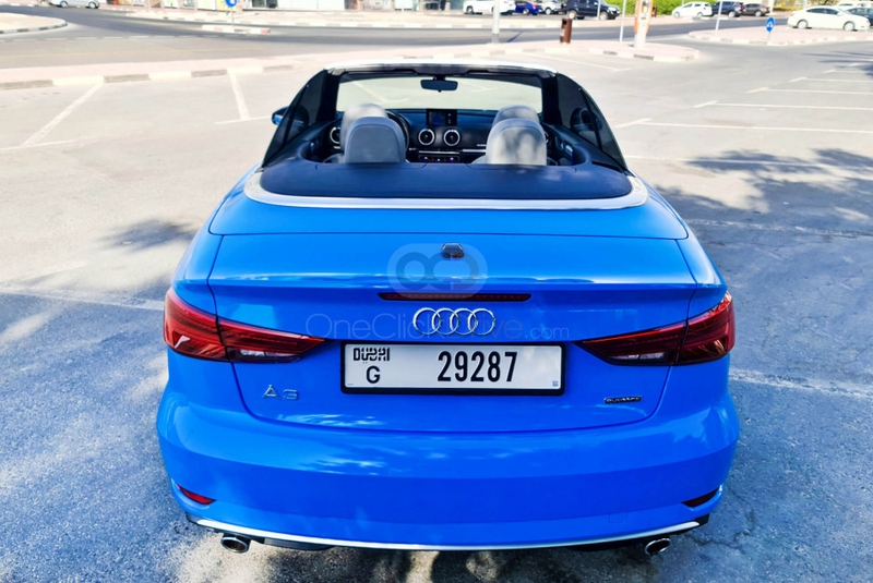 Blu Audi A3 Convertible 2020