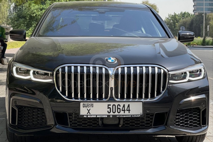 argent BMW 730Li 2021