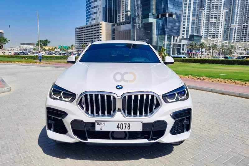 blanc BMW X6 M40 2022