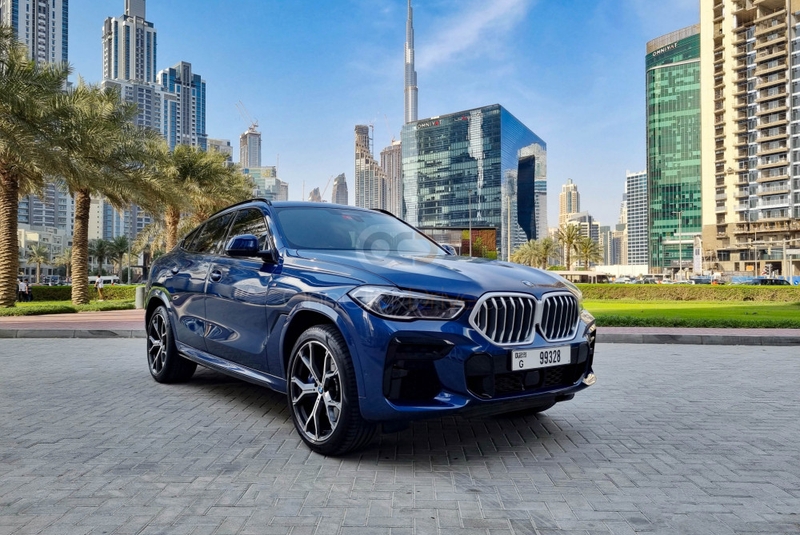 Mavi BMW X6 M40 2022