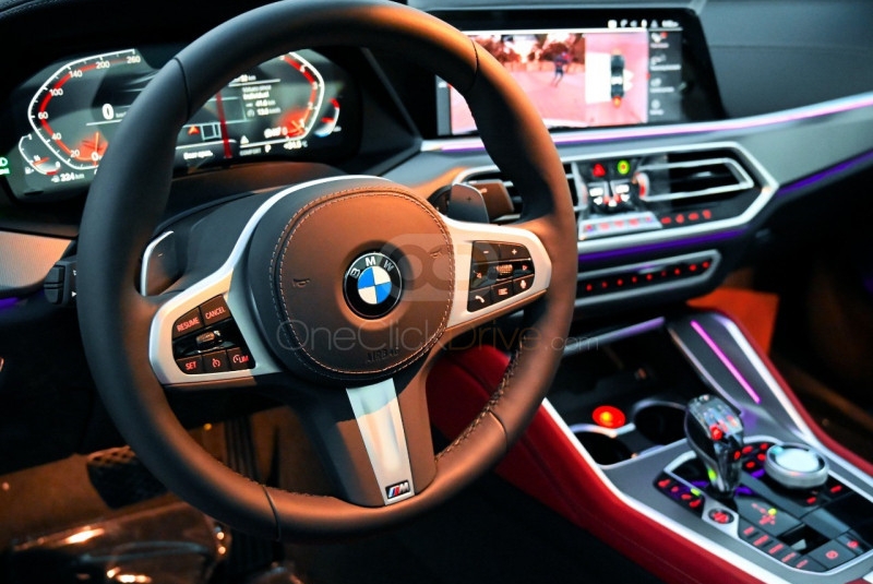 Black BMW X6 xDrive40i 2021