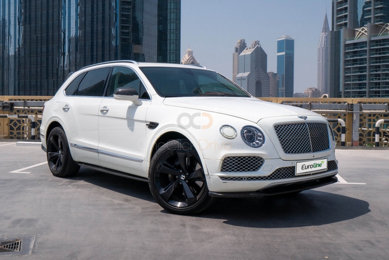 White Bentley Bentayga 2019