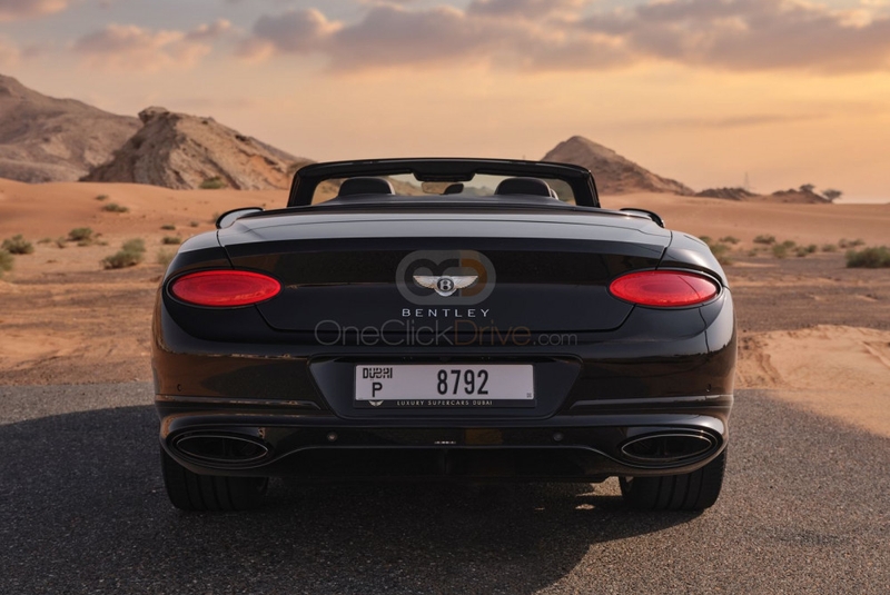 Negro Bentley Continental GT Descapotable 2021