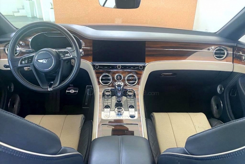 Blue Bentley Continental GT 2019