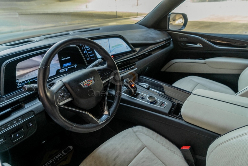 Kahverengi Cadillac Escalade Sport 2021