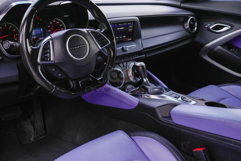 灰色的 雪佛兰 Camaro RS Coupe V6 2020