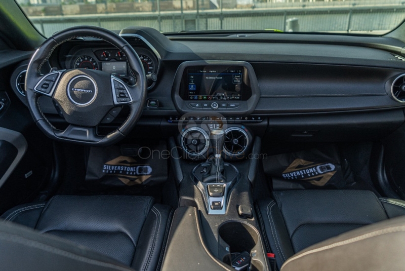 浅绿色 雪佛兰 Camaro RS 敞篷 V6 2021