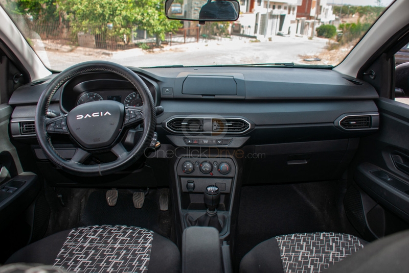 Black Dacia Logan 2023